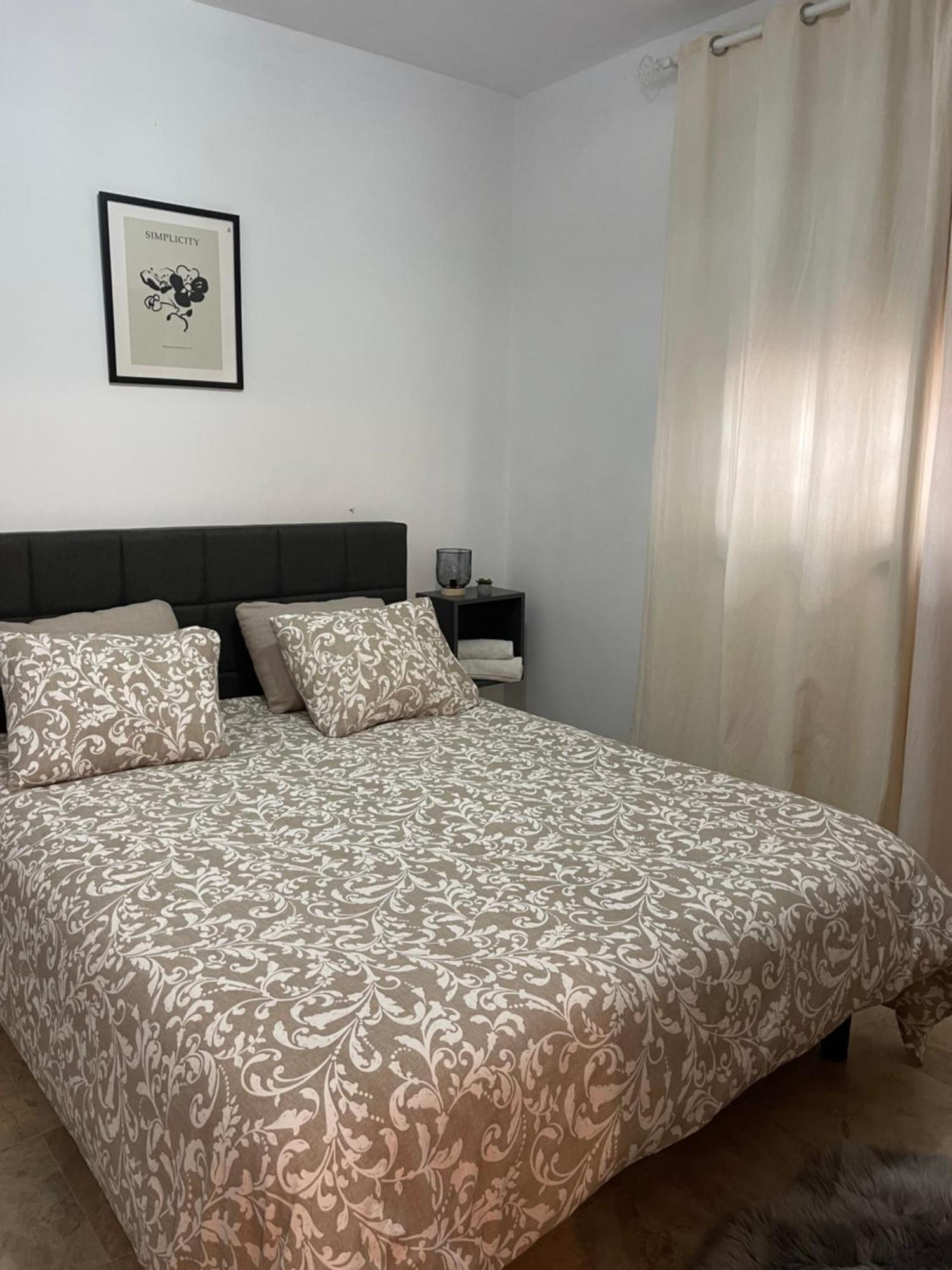 Astral-Habitacion Doble Privada En Casa Compartida-Uebica2 Hotell Mairena del Aljarafe Exteriör bild