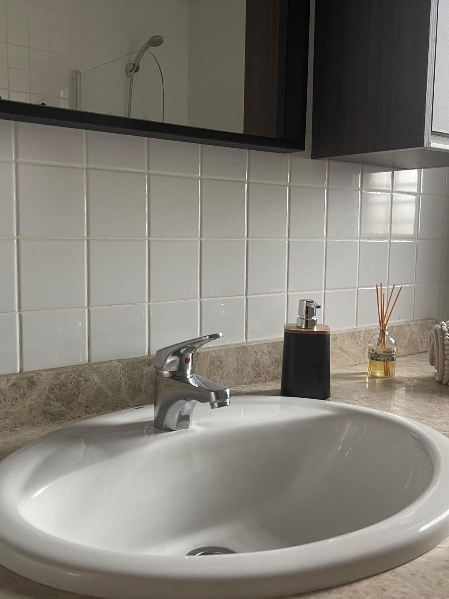 Astral-Habitacion Doble Privada En Casa Compartida-Uebica2 Hotell Mairena del Aljarafe Exteriör bild